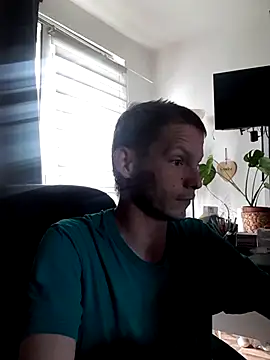 Snapshot of Jungspund25- chatting on 05-19-26, 10:11 Jungspund25- online show from 05-19-26, 10:11