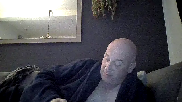 Snapshot of 050MIRO chatting on 02-19-26, 04:42 050MIRO online show from 02-19-26, 04:42