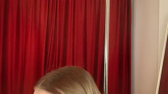 Snapshot of Angel-Kisss chatting on 02-25-26, 05:07 Angel-Kisss online show from 02-25-26, 05:07