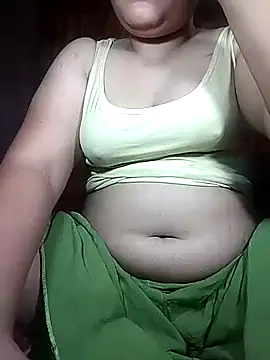 x -hot online show from 04-18-26, 04:04