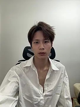 Snapshot of SM_004 chatting on 03-14-26, 12:33 SM 004 online show from 03-14-26, 12:33