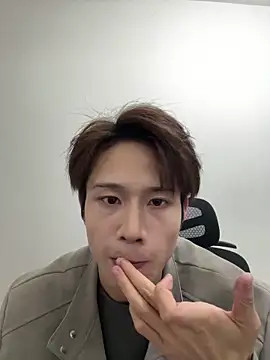 Snapshot of SM_004 chatting on 02-09-26, 11:08 SM 004 online show from 02-09-26, 11:08