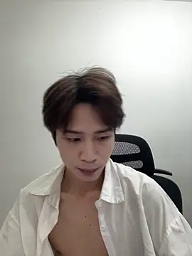 Snapshot of SM_004 chatting on 02-15-26, 11:20 SM 004 online show from 02-15-26, 11:20