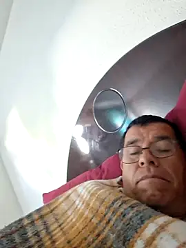 Snapshot of eros3442 chatting on 02-08-26, 04:59 eros3442 online show from 02-08-26, 04:59