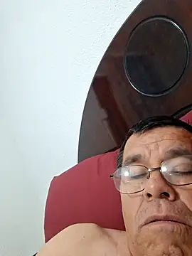 Snapshot of eros3442 chatting on 02-08-26, 04:32 eros3442 online show from 02-08-26, 04:32