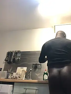 Snapshot of Truelove001 chatting on 02-05-26, 07:15 Truelove001 online show from 02-05-26, 07:15