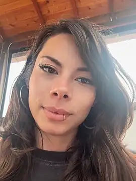 Isalove99 online show from 03-18-26, 06:31