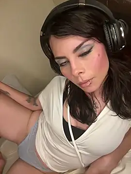 Isalove99 online show from 02-13-26, 04:34