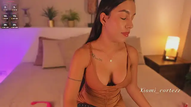 xiomara cortes online show from 06-15-26, 07:35