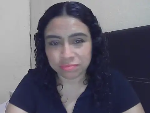 Snapshot of DalilahMx chatting on 07-15-26, 01:12 DalilahMx online show from 07-15-26, 01:12