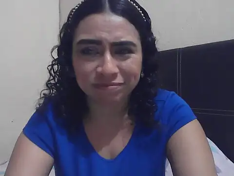 Snapshot of DalilahMx chatting on 06-12-26, 04:05 DalilahMx online show from 06-12-26, 04:05
