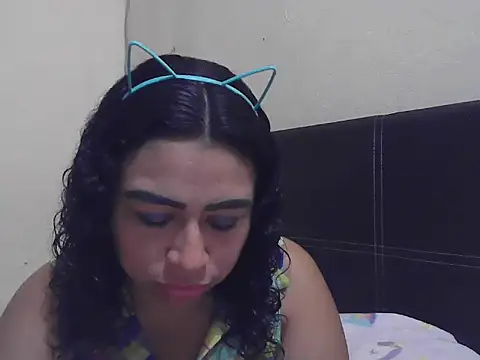 Snapshot of DalilahMx chatting on 04-24-26, 06:54 DalilahMx online show from 04-24-26, 06:54