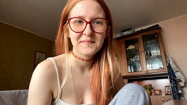 LaureenVielma online show from 02-27-26, 07:19