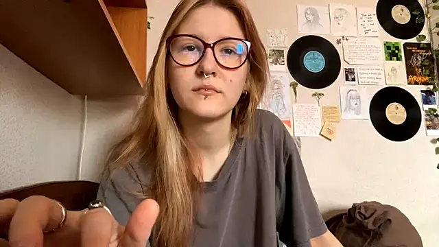 LaureenVielma online show from 04-10-26, 08:32