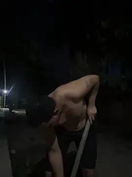 Snapshot of Loaisn chatting on 02-14-26, 10:54 Loaisn online show from 02-14-26, 10:54