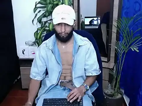 Snapshot of _noahdiaz chatting on 02-17-26, 06:00 noahdiaz online show from 02-17-26, 06:00