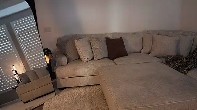 Snapshot of Hot_Wife_Amber chatting on 03-01-26, 12:21 Hot Wife Amber online show from 03-01-26, 12:21