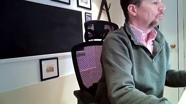 Snapshot of Scotsmanx chatting on 02-11-26, 07:58 Scotsmanx online show from 02-11-26, 07:58