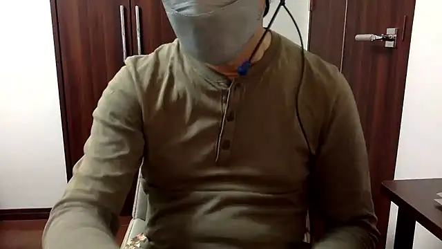 Snapshot of kota69213 chatting on 04-24-26, 01:40 kota69213 online show from 04-24-26, 01:40