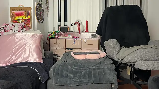 alanahart online show from 07-24-26, 04:08