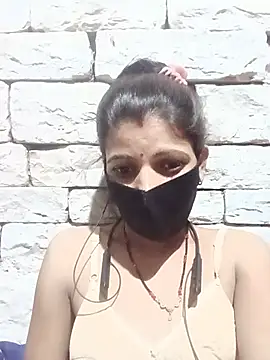 Snapshot of Divya-11431 chatting on 06-26-26, 10:26 Divya-11431 online show from 06-26-26, 10:26