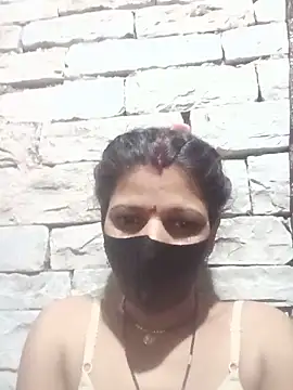 Snapshot of Divya-11431 chatting on 05-25-26, 07:23 Divya-11431 online show from 05-25-26, 07:23