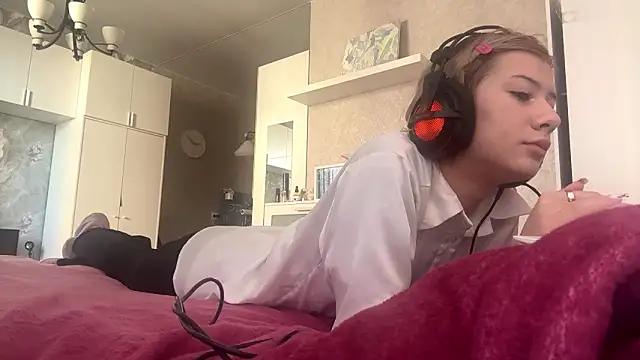 LadyFoxLove online show from 03-02-26, 11:50