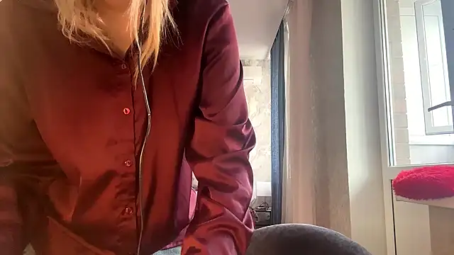 LadyFoxLove online show from 02-20-26, 11:45