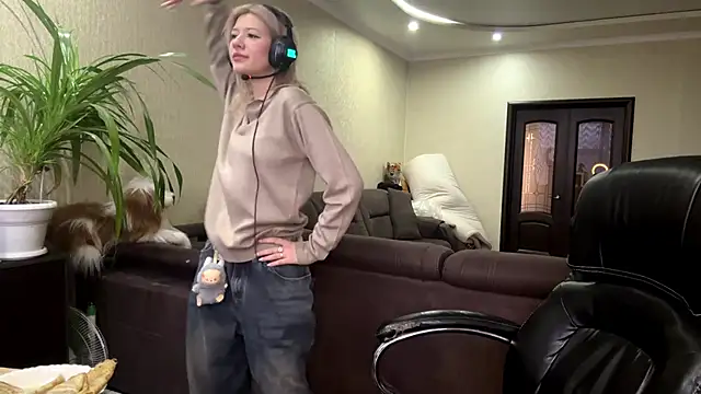 LadyFoxLove online show from 02-02-26, 10:58