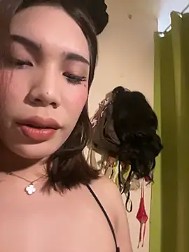 Mystic HugeDeity Cock online show from 03-24-26, 10:37