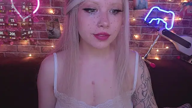 AnnaQuiin online show from 02-23-26, 02:24