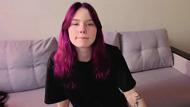 Julia Anis online show from 03-29-26, 01:07