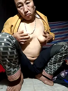 Ami-su online show from 03-14-26, 04:46