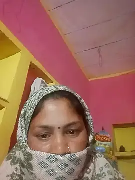 Julilodhi8695 online show from 02-11-26, 04:07