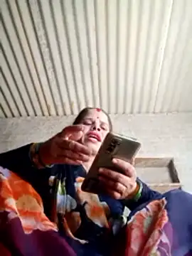 Snapshot of Lucky_couple-1 chatting on 02-05-26, 08:21 Lucky couple-1 online show from 02-05-26, 08:21