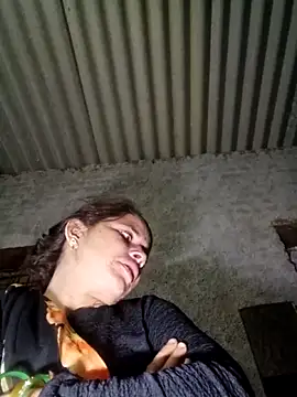 Snapshot of Lucky_couple-1 chatting on 02-11-26, 05:24 Lucky couple-1 online show from 02-11-26, 05:24