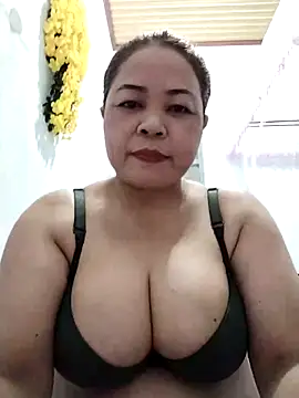 Snapshot of Baby-bigtits2026 chatting on 05-04-26, 10:29 Baby-bigtits2026 online show from 05-04-26, 10:29