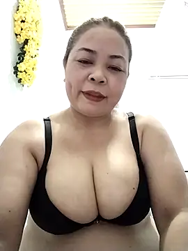 Baby-bigtits2026 online show from 04-20-26, 10:29