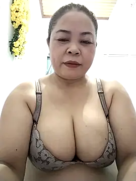 Snapshot of Baby-bigtits2026 chatting on 05-12-26, 10:10 Baby-bigtits2026 online show from 05-12-26, 10:10