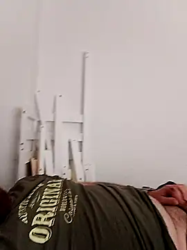 Snapshot of Schaschi_90 chatting on 05-11-26, 12:17 Schaschi 90 online show from 05-11-26, 12:17