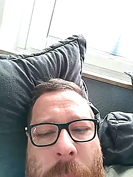 Snapshot of Schaschi_90 chatting on 04-23-26, 06:42 Schaschi 90 online show from 04-23-26, 06:42