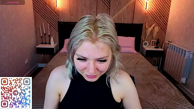 Snapshot of Kate_Krose chatting on 05-06-26, 12:47 Kate Krose online show from 05-06-26, 12:47