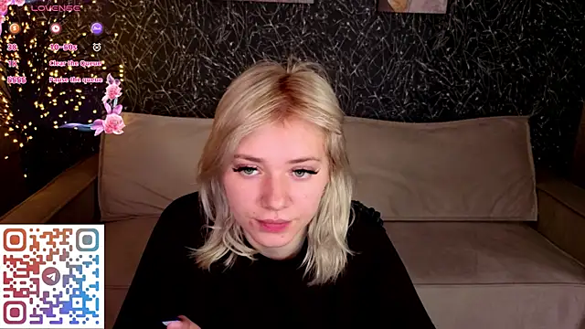 Snapshot of Kate_Krose chatting on 05-21-26, 04:59 Kate Krose online show from 05-21-26, 04:59