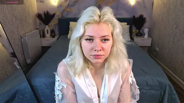 Snapshot of Kate_Krose chatting on 03-02-26, 01:06 Kate Krose online show from 03-02-26, 01:06