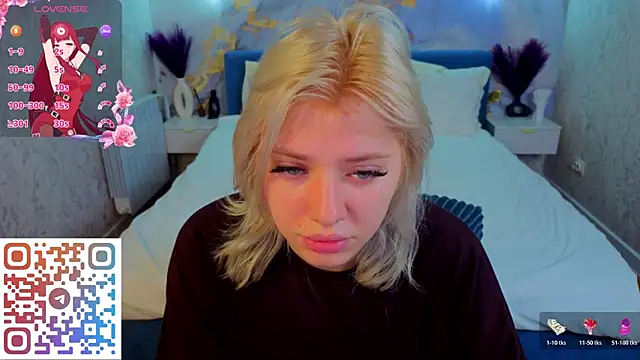 Snapshot of Kate_Krose chatting on 05-15-26, 01:14 Kate Krose online show from 05-15-26, 01:14