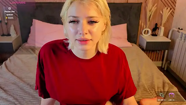 Snapshot of Kate_Krose chatting on 07-09-26, 12:44 Kate Krose online show from 07-09-26, 12:44