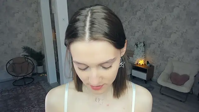 LianneBynon online show from 04-26-26, 08:55