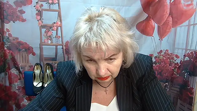 Snapshot of RenataDaster chatting on 05-12-26, 04:57 RenataDaster online show from 05-12-26, 04:57