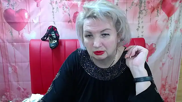 Snapshot of RenataDaster chatting on 04-18-26, 07:58 RenataDaster online show from 04-18-26, 07:58