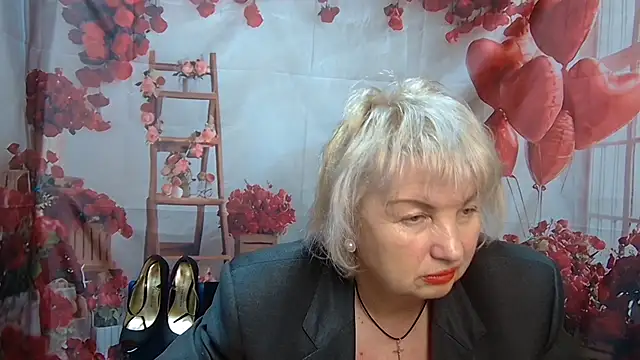 Snapshot of RenataDaster chatting on 05-11-26, 11:11 RenataDaster online show from 05-11-26, 11:11